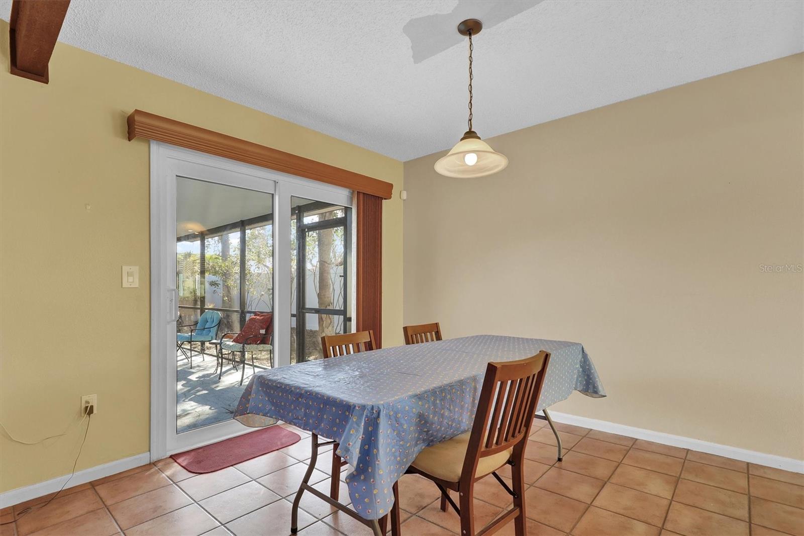 LAKE SARASOTA - Residential