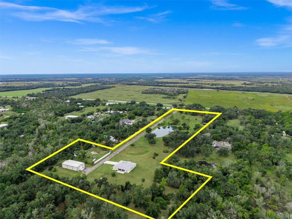 Photo of 10174 SW County Road 769, Arcadia, FL 34269 (MLS # C7516638)