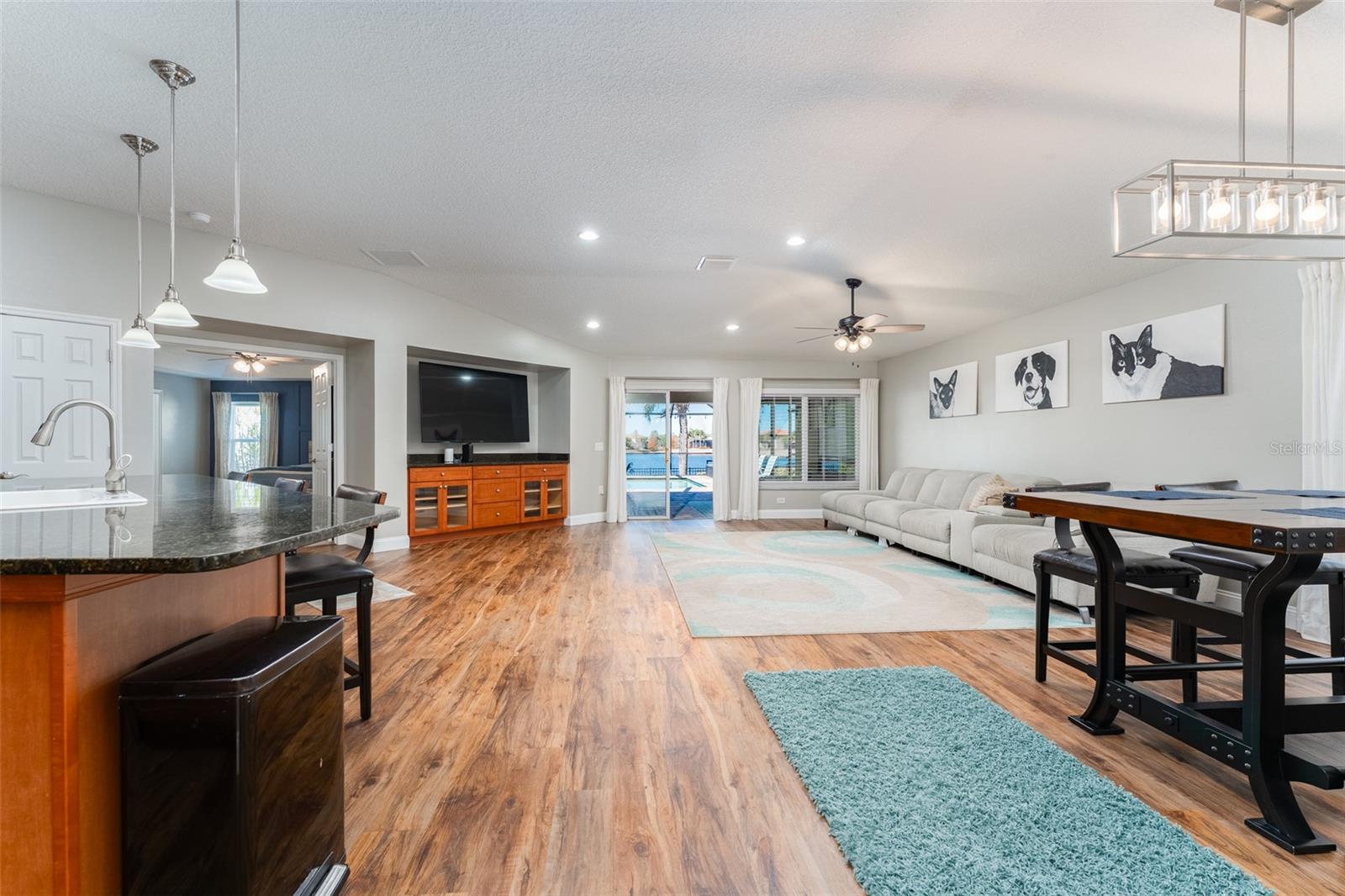 HARBOUR ISLES PH 1 - Residential