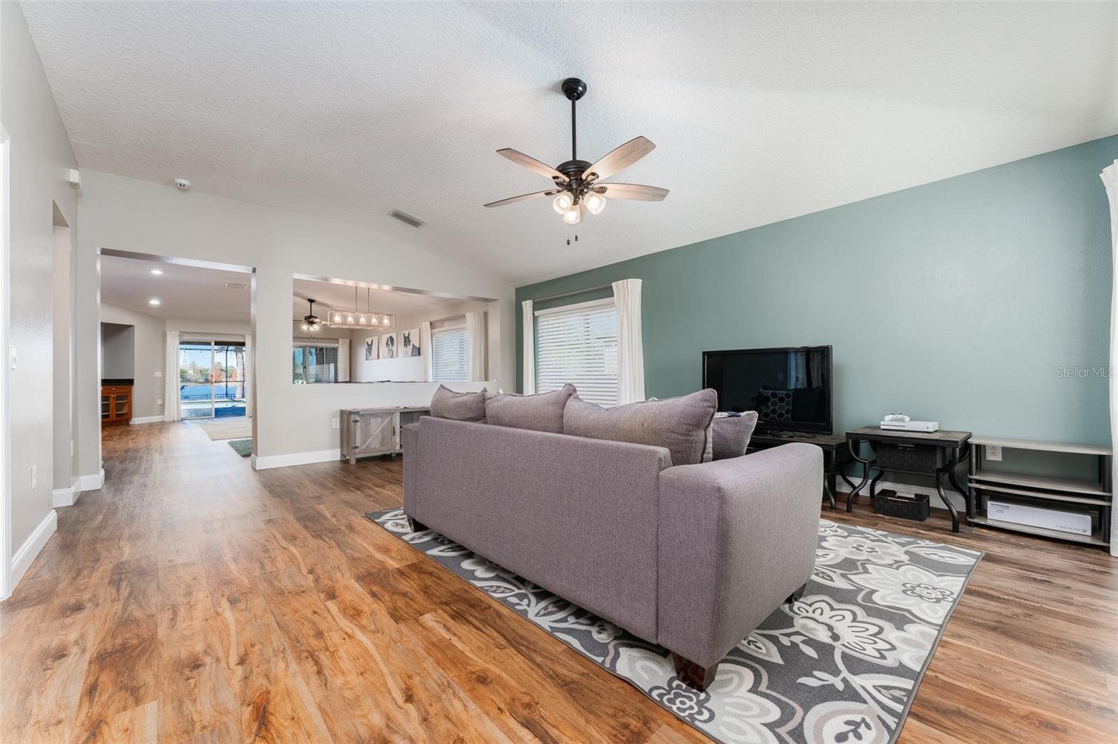 HARBOUR ISLES PH 1 - Residential