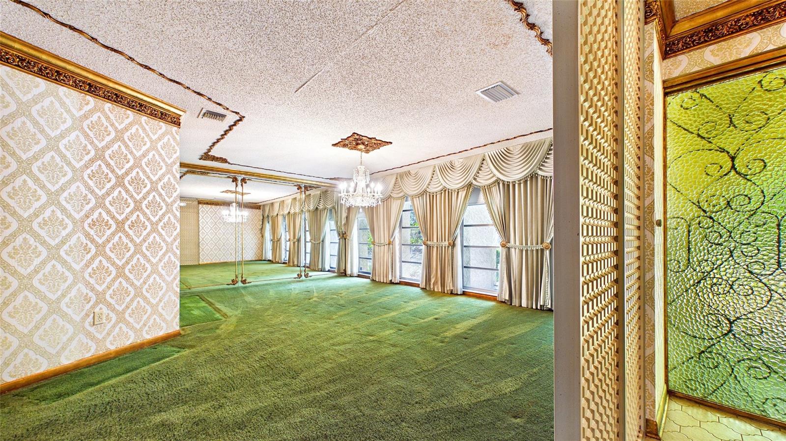 TEMPLE TERRACE ESTATES REP - Residential