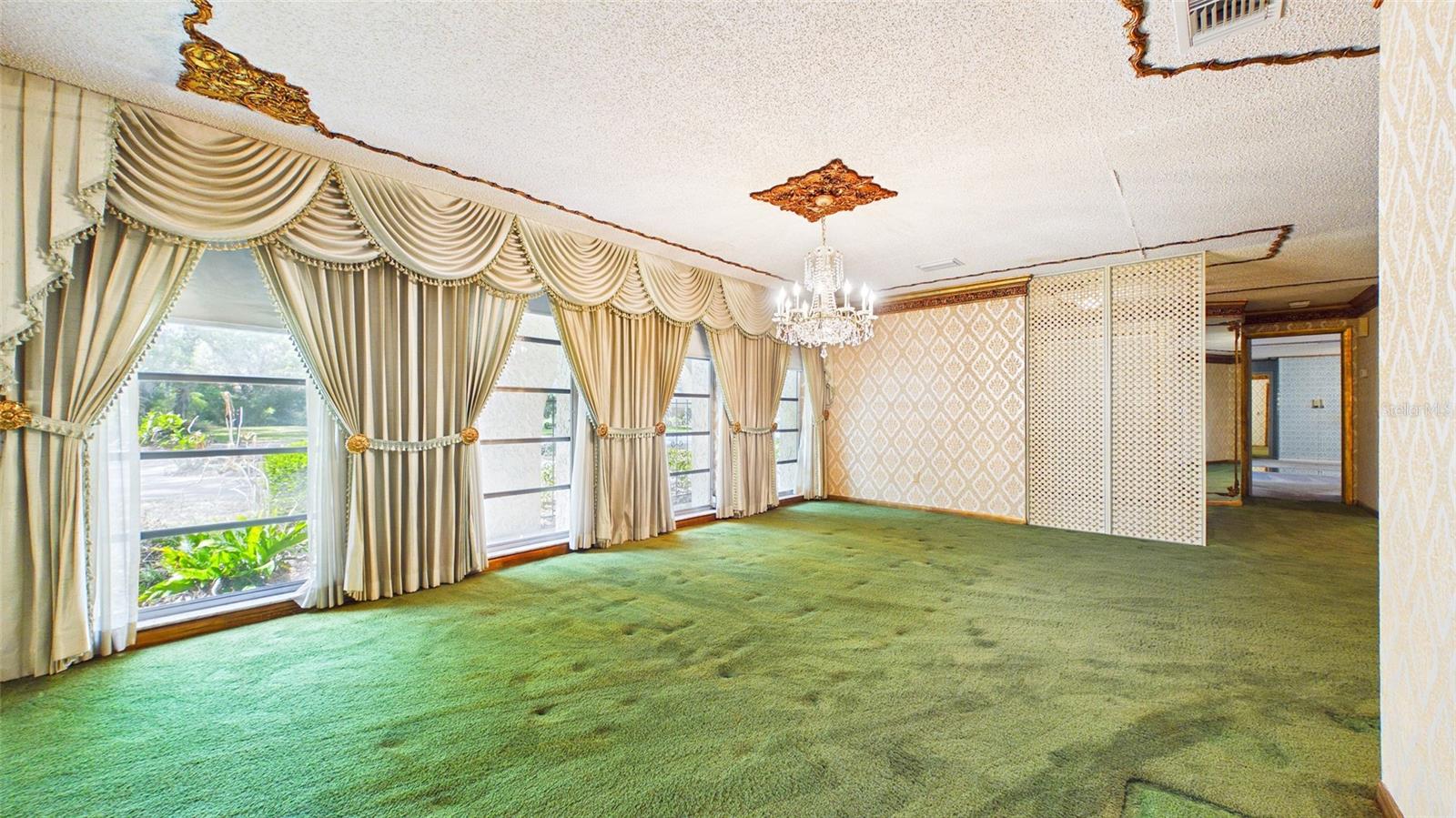 TEMPLE TERRACE ESTATES REP - Residential