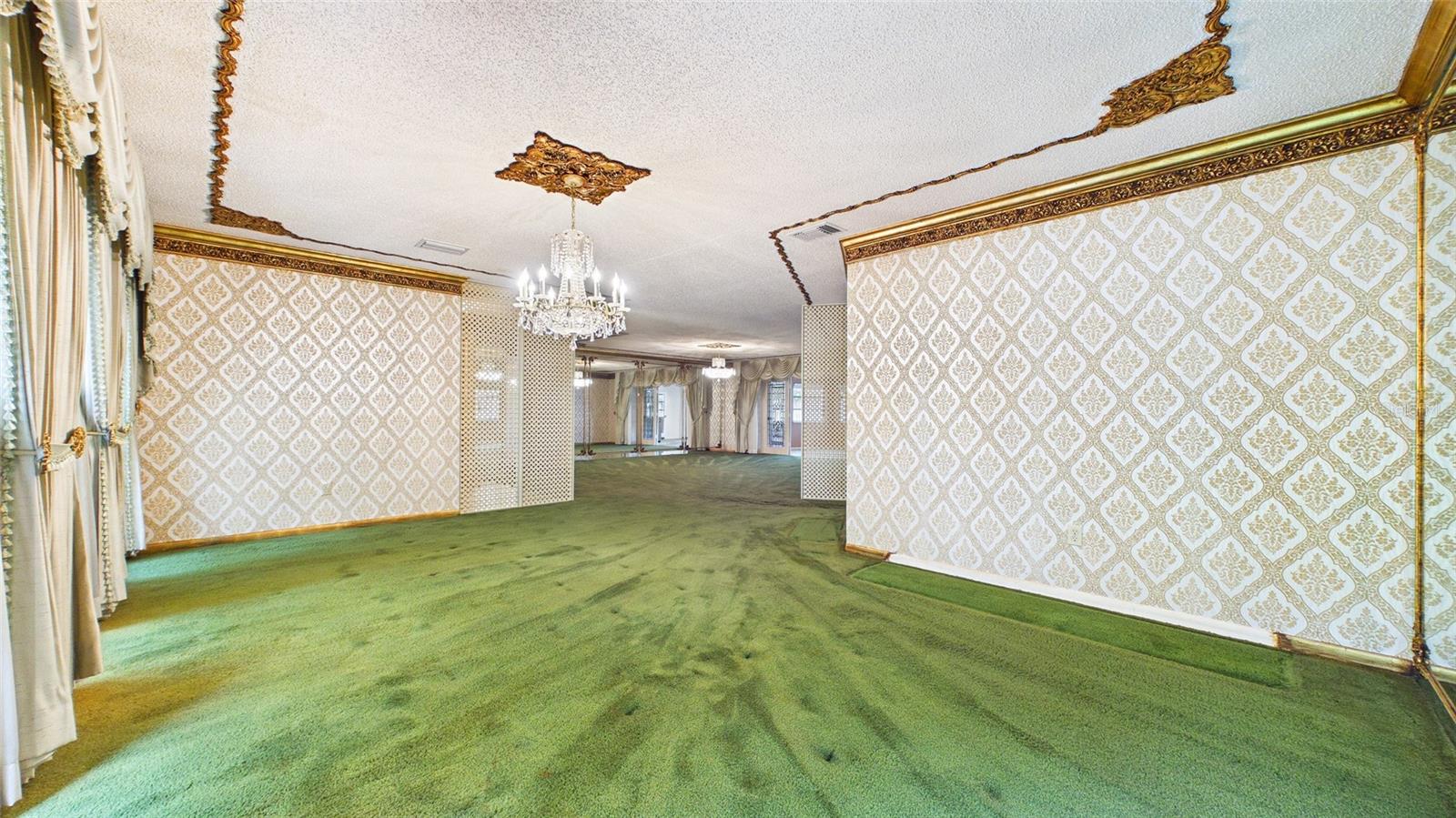 TEMPLE TERRACE ESTATES REP - Residential