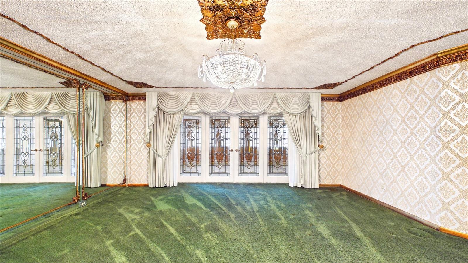 TEMPLE TERRACE ESTATES REP - Residential