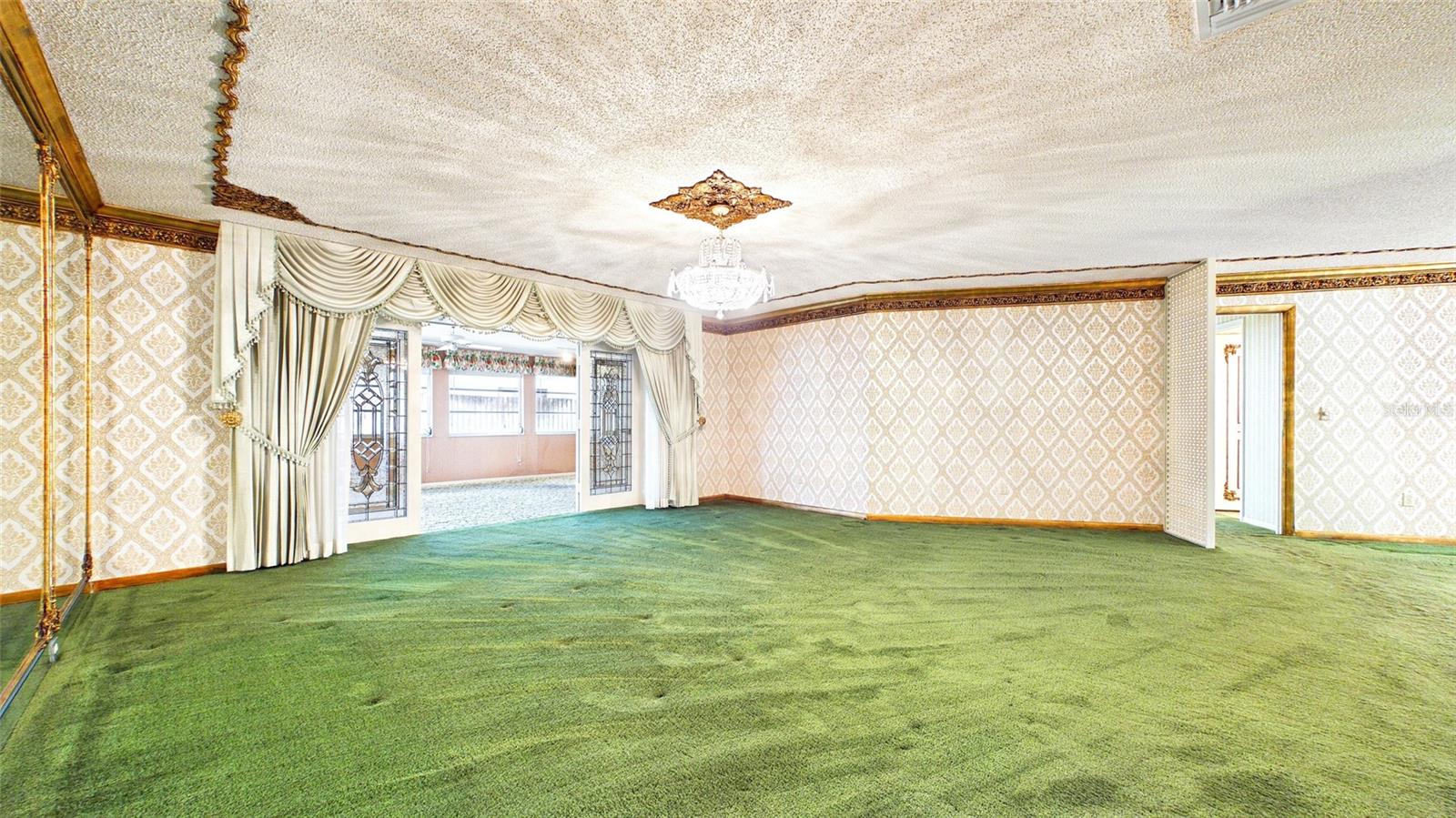 TEMPLE TERRACE ESTATES REP - Residential