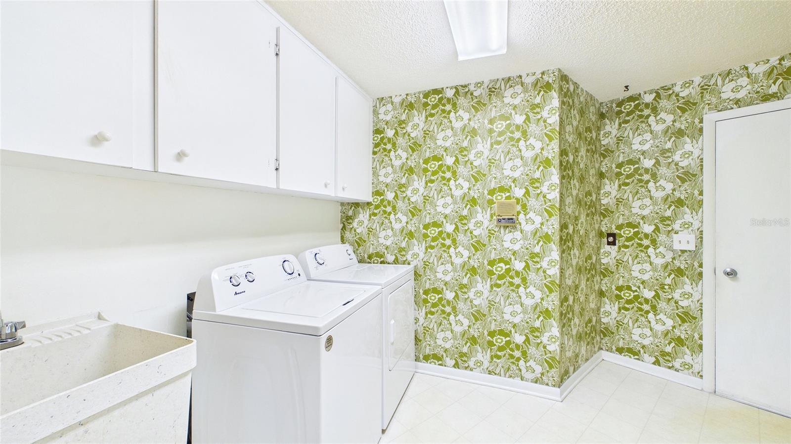 TEMPLE TERRACE ESTATES REP - Residential