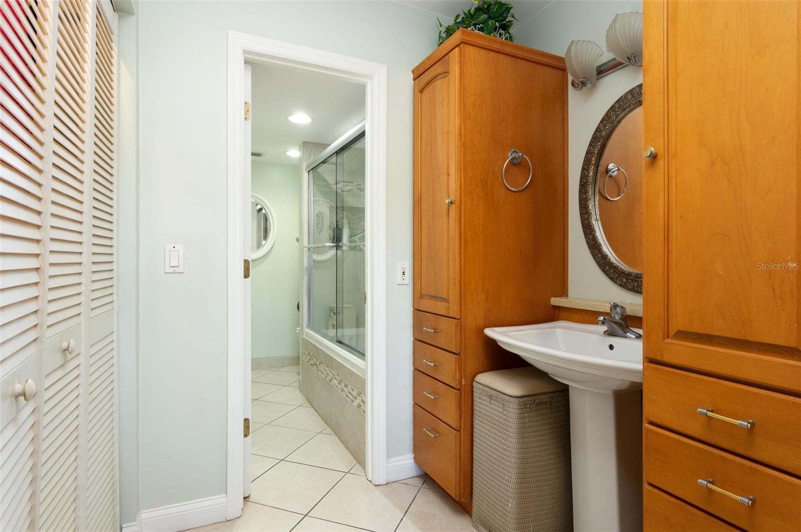 CORDOVA GREENS CONDO - Residential