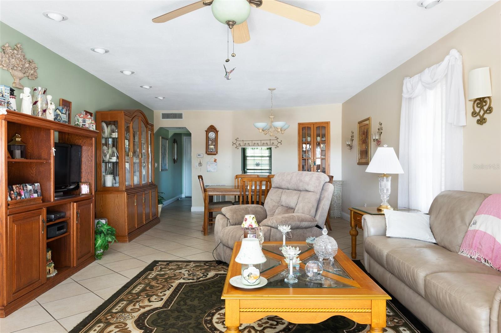 CORDOVA GREENS CONDO - Residential