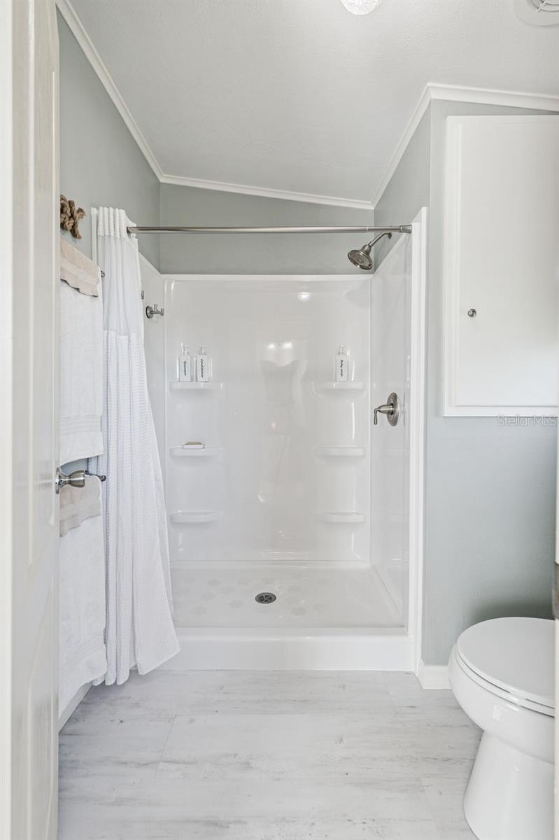 LAKE N GOLF ESTATES ADD - Residential