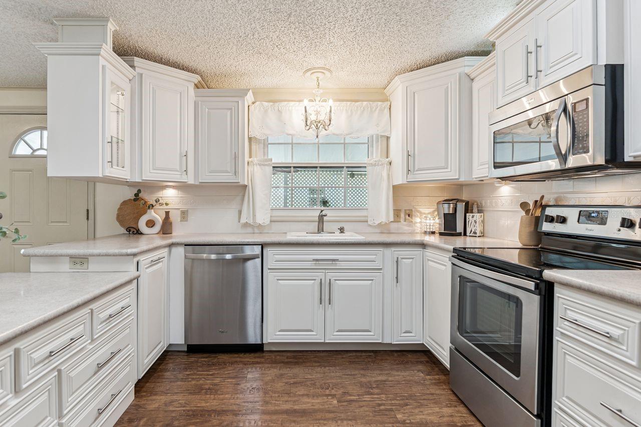 LAKE N GOLF ESTATES ADD - Residential