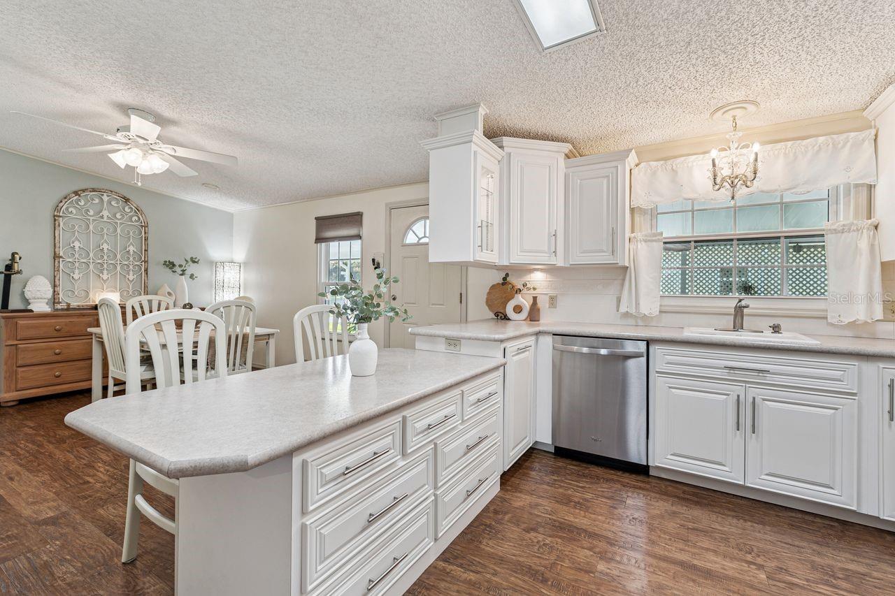 LAKE N GOLF ESTATES ADD - Residential