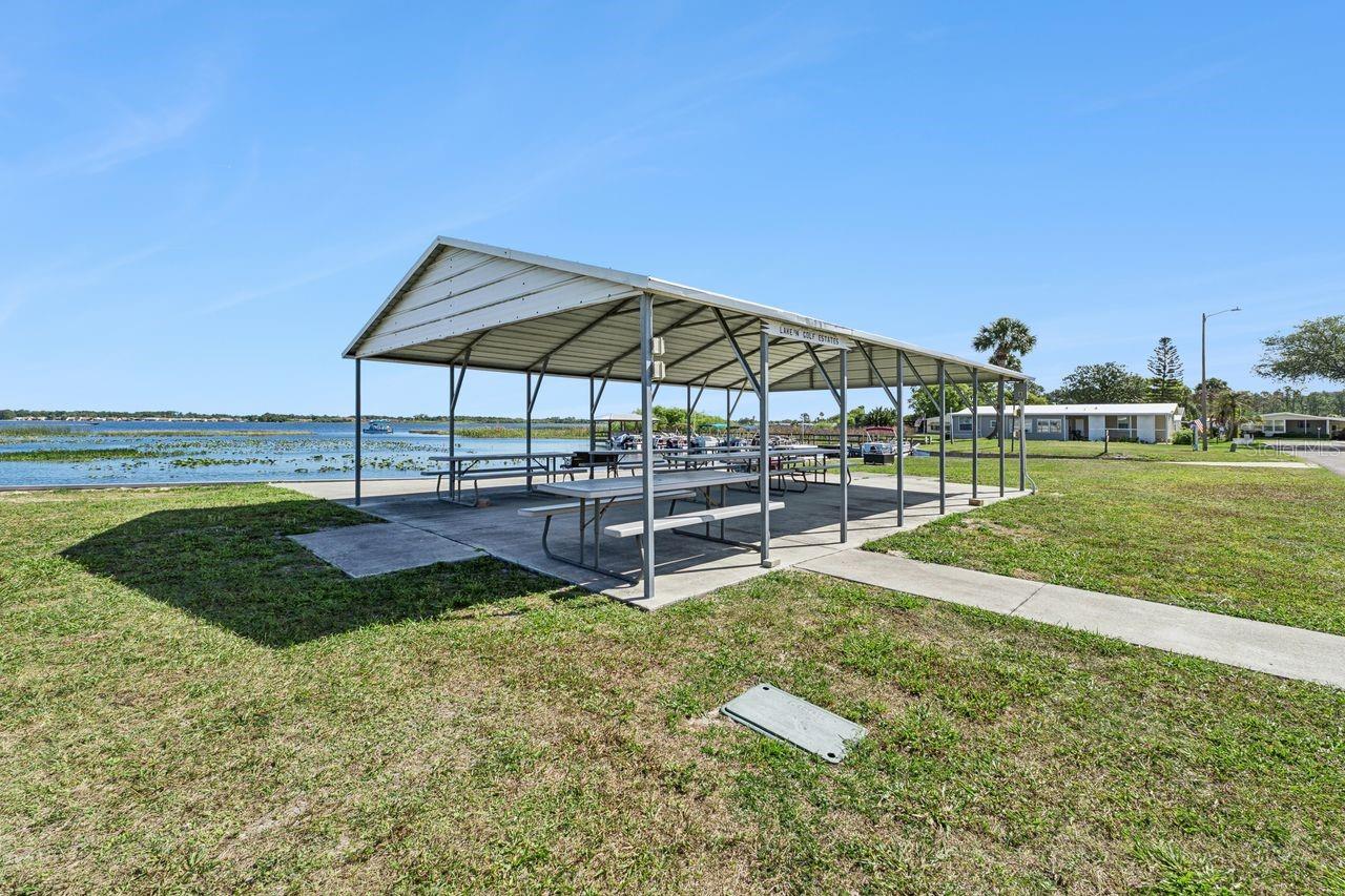 LAKE N GOLF ESTATES ADD - Residential