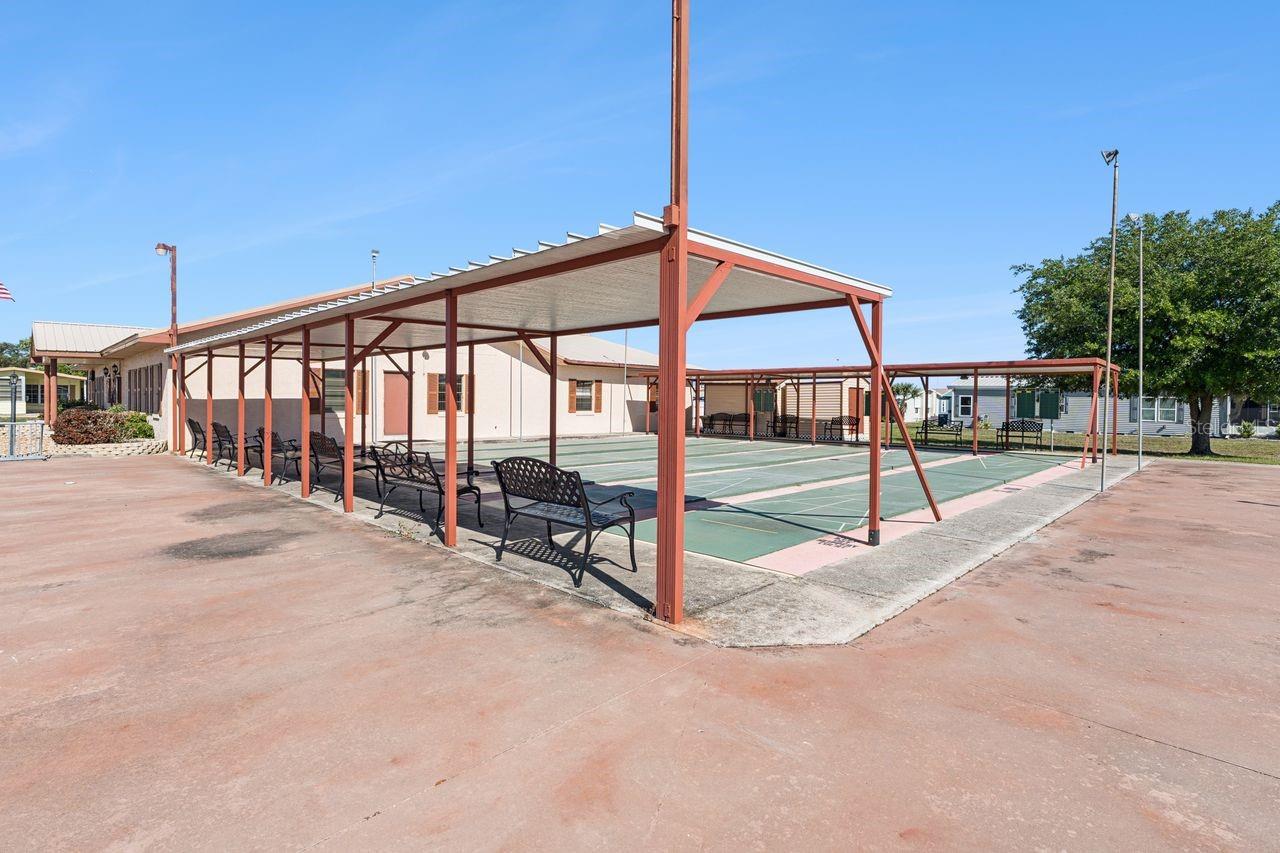 LAKE N GOLF ESTATES ADD - Residential