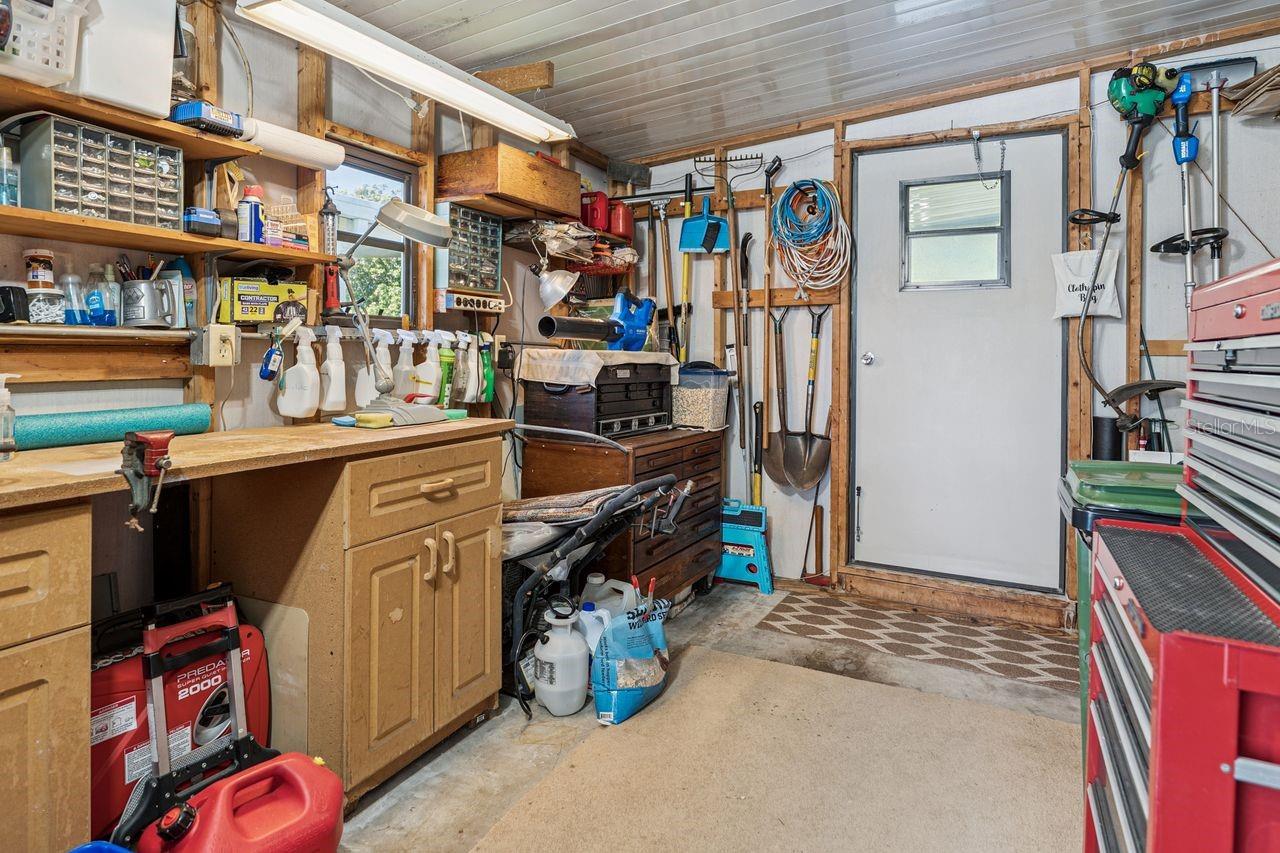 LAKE N GOLF ESTATES ADD - Residential