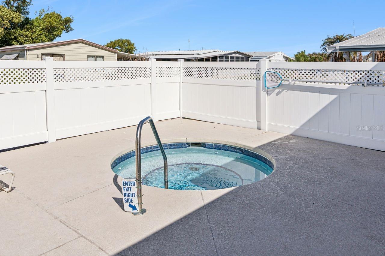 LAKE N GOLF ESTATES ADD - Residential