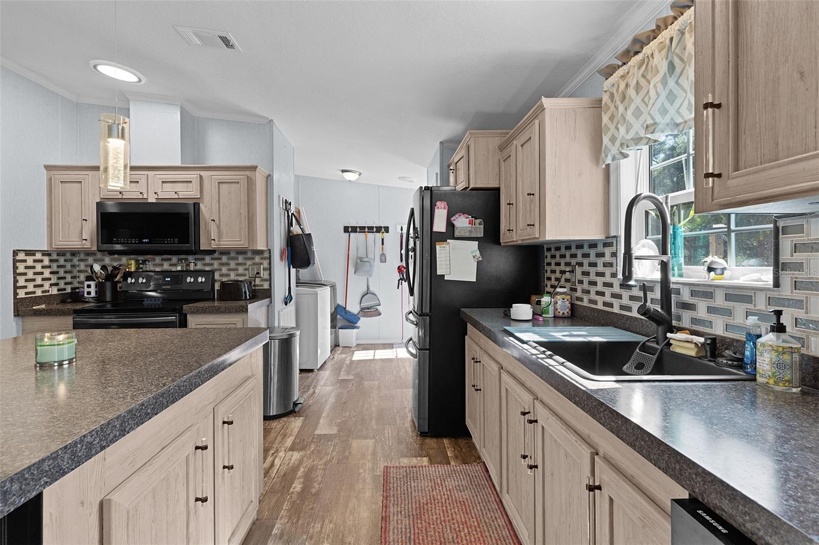 HARBOR DALE OAKS - Residential