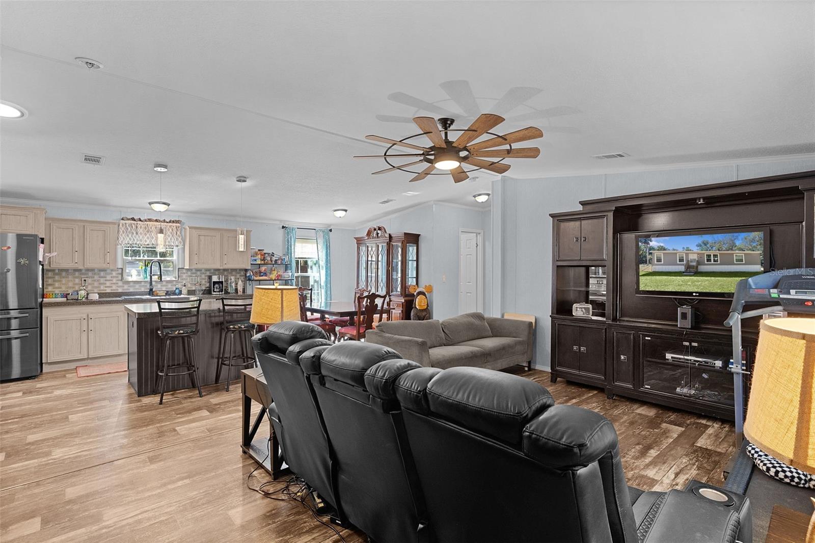 HARBOR DALE OAKS - Residential