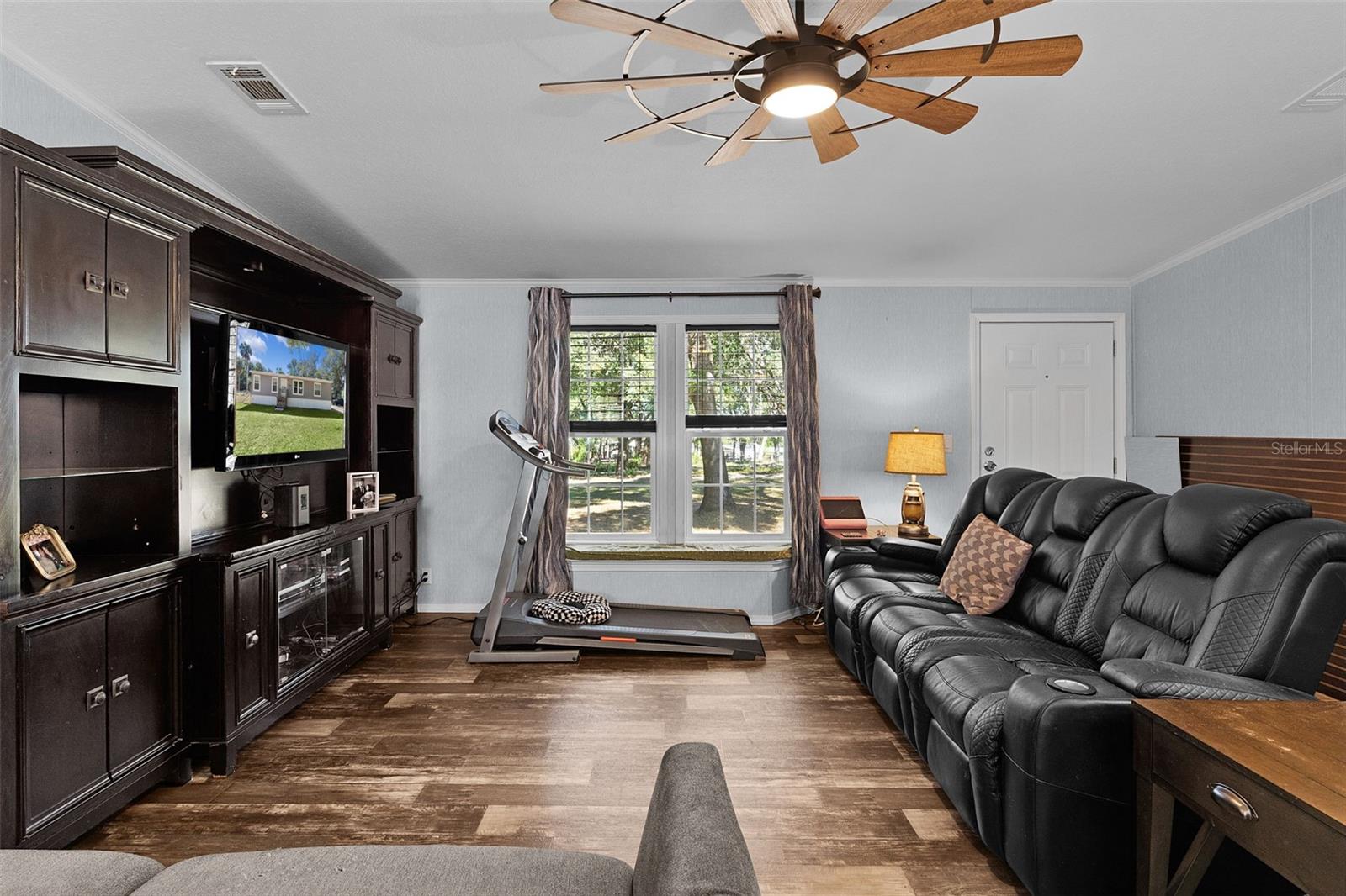 HARBOR DALE OAKS - Residential