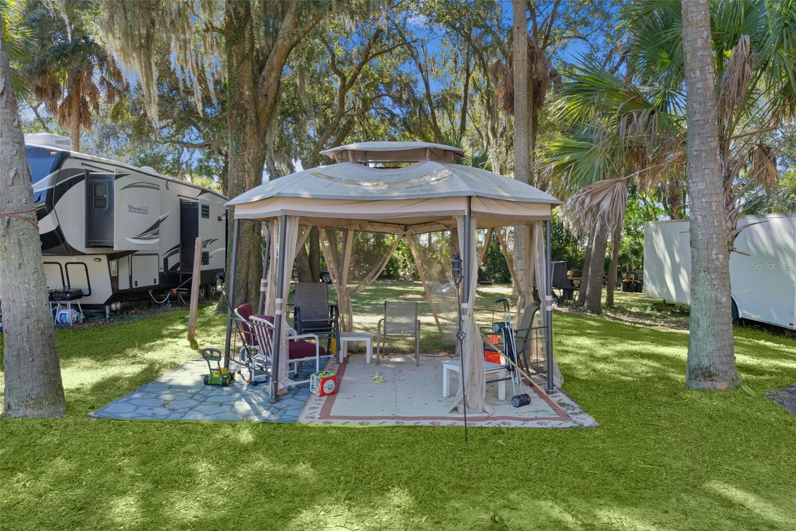 HARBOR DALE OAKS - Residential