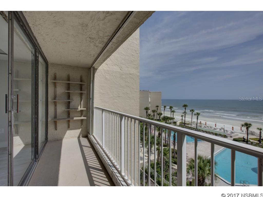 Pelican - Residential