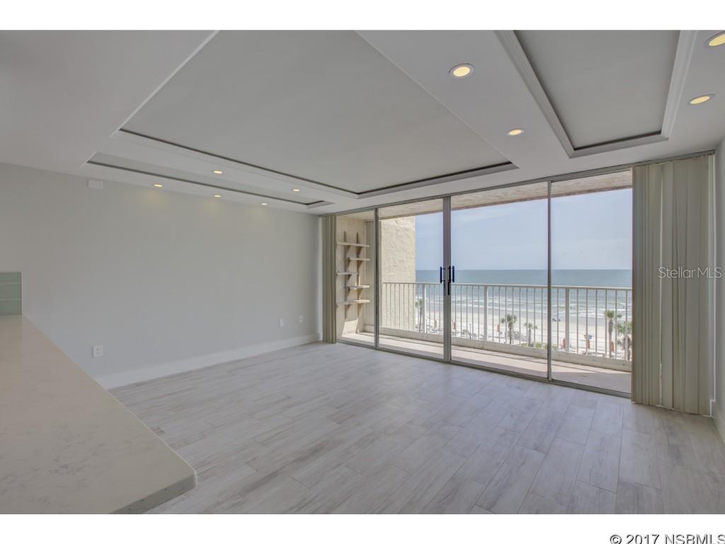 Pelican - Residential