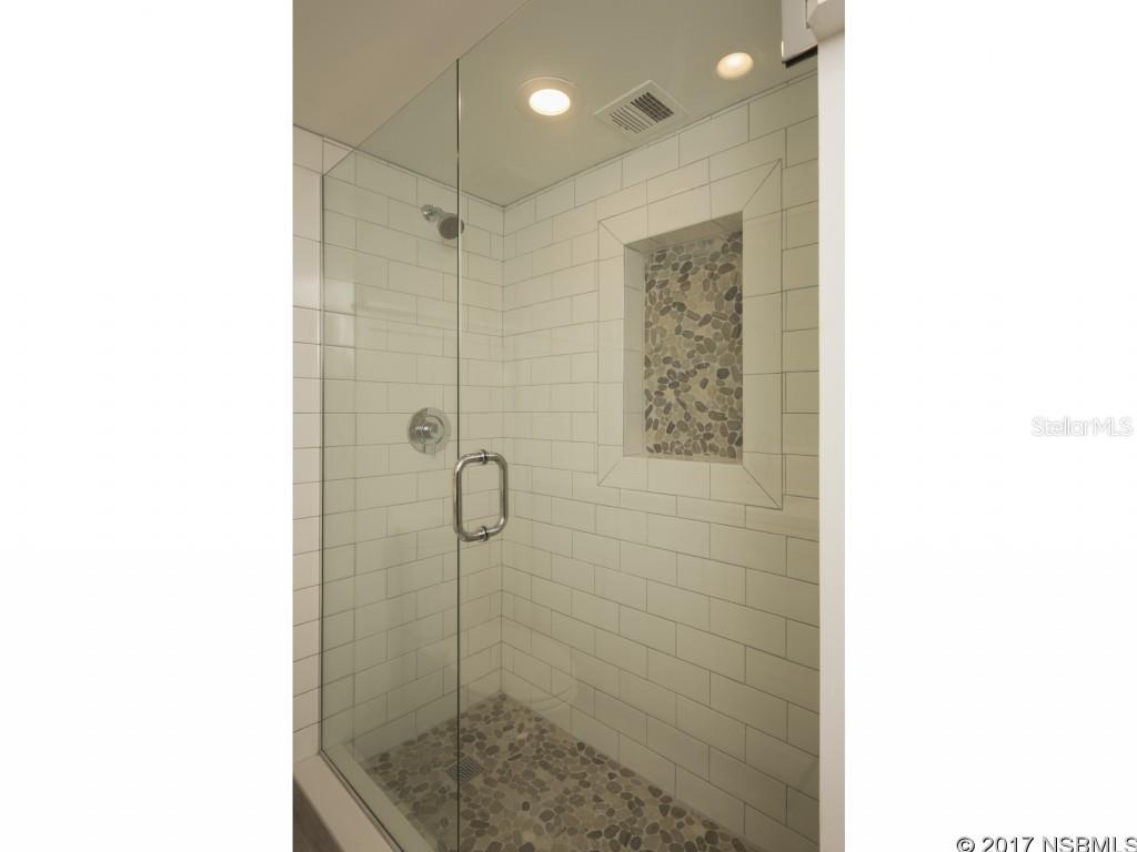 Pelican - Residential