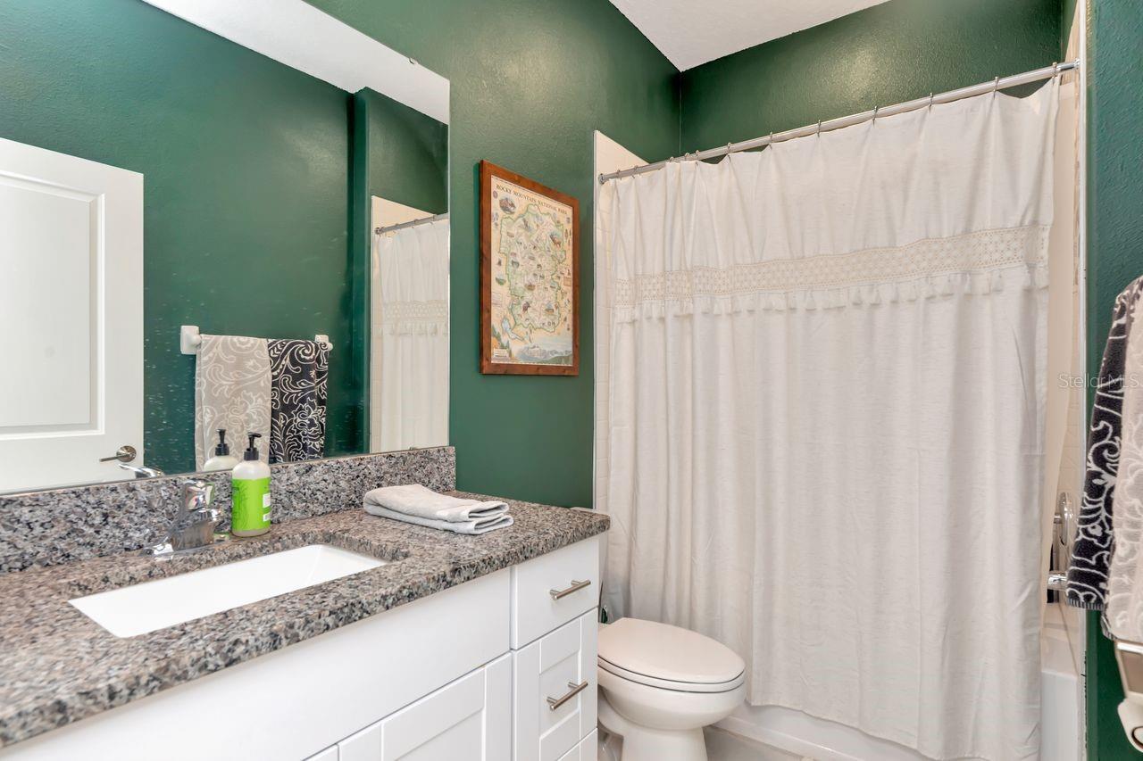 PALM RIVER TOWNHOMES PARTIAL REPLAT - Residential