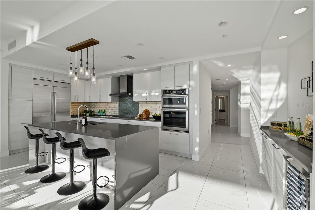 Photo of 100 1st Avenue N #501, St Petersburg, FL 33701 (MLS # TB8504549)