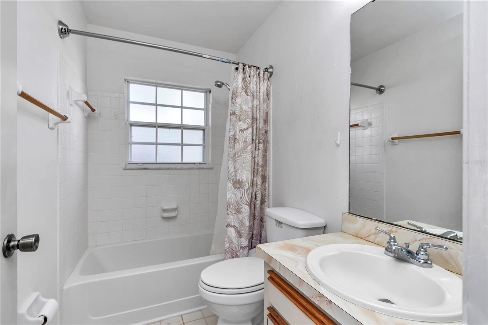 SILVER SPGS SHORES UN 28 - Residential