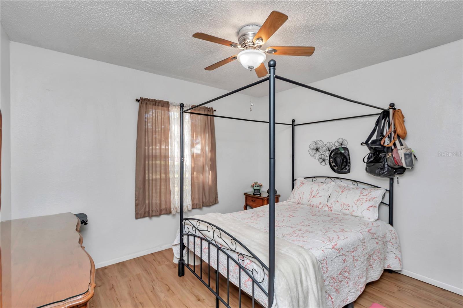 SILVER SPGS SHORES UN 28 - Residential