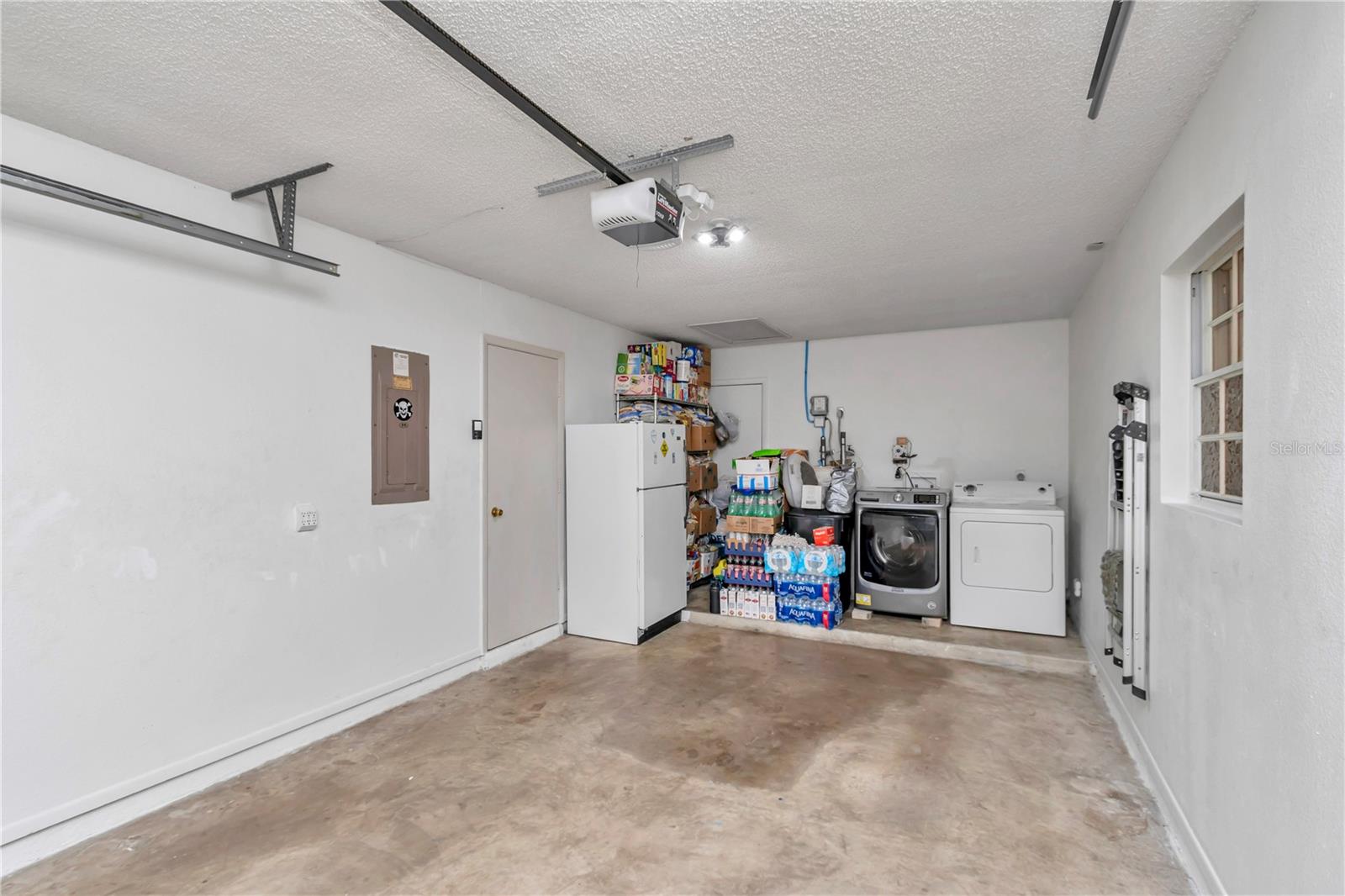 SILVER SPGS SHORES UN 28 - Residential