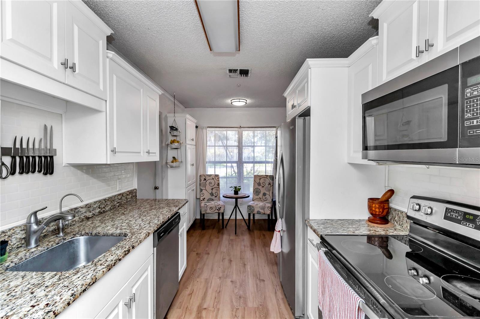 SILVER SPGS SHORES UN 28 - Residential