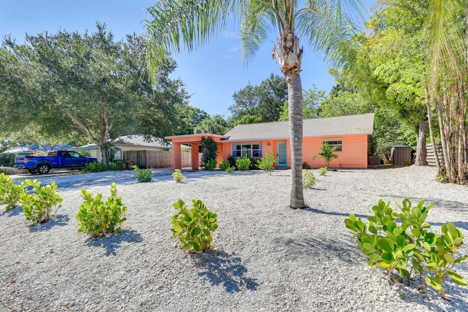 Up to $0 security deposit! This lovely 3 bedroom/ 1 bath PLUS bonus room home offers an amazing floor plan and coziness PLUS direct proximity to downtown SARASOTA and SARASOTA's finest BEACHES! From the moment you enter you are met with a cool and calm feel with the spacious living area that opens to the rustic kitchen and separate bonus space/ dining space via the glass slider. The decor is simple and tasteful with butcher block counters, built in storage with breakfast bar and fully equipped kitchen with stainless appliances. Directly off the kitchen is a fully equipped laundry space with washer/dryer and direct access to the back yard. The primary bedroom is spacious with plenty of closet space, king sized bed, and fully dressr with TV and easy access to the updated hall bath. Bedroom two offers a full sized bed with views to the backyard and again plenty of closet and storage space! The final bedroom comes equipped with bunk bed, standard closet and ceiling fan!
This home is situated only moments to DOWNTOWN SARASOTA/ RINGLING BLVD! You are 2.5 miles to MAIN STREET SARASOTA, 5 miles to St Armands, 5.7 miles to LIDO BEACH, 6 miles to Ringling Museum and 7 miles to SIESTA KEY!