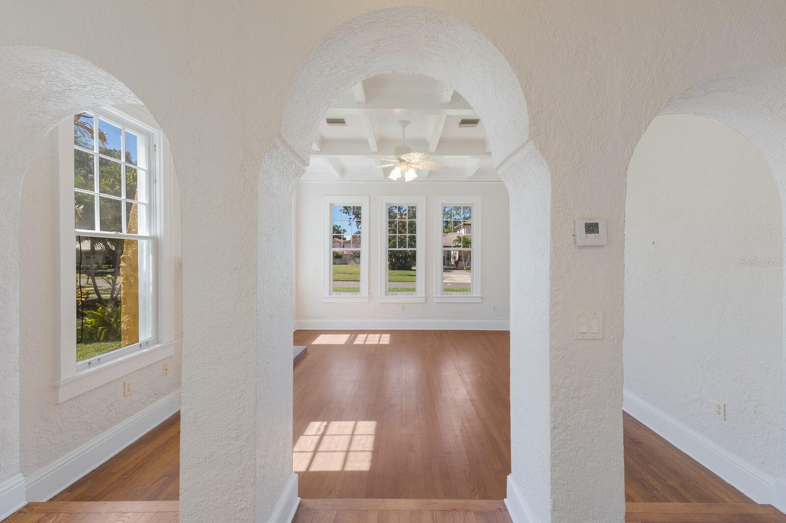 SAPPHIRE SHORES - Residential