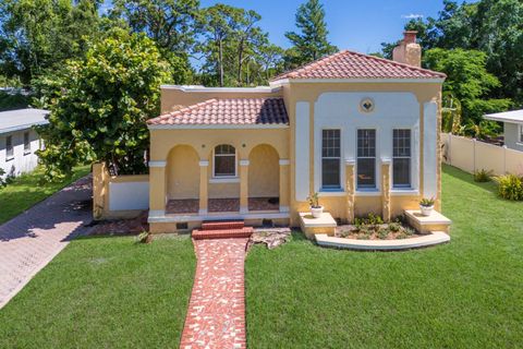 Photo of 455 Acacia Drive, Sarasota, FL 34234 (MLS # A4659947)