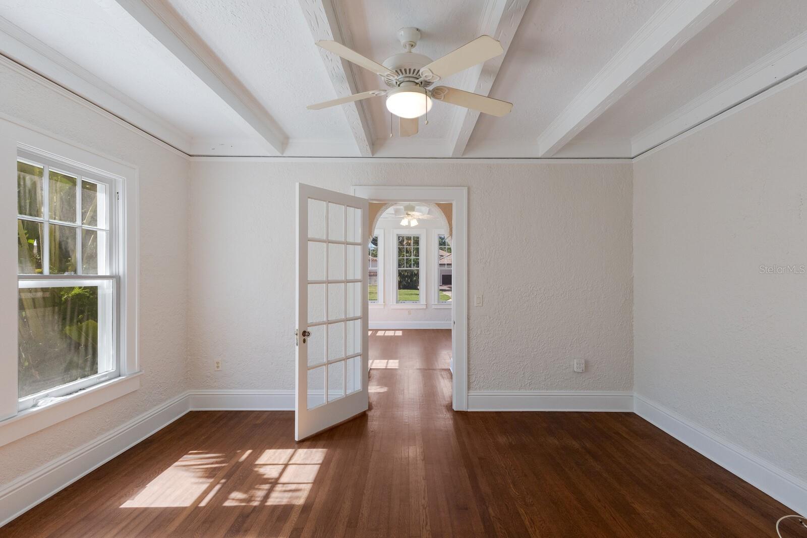 SAPPHIRE SHORES - Residential