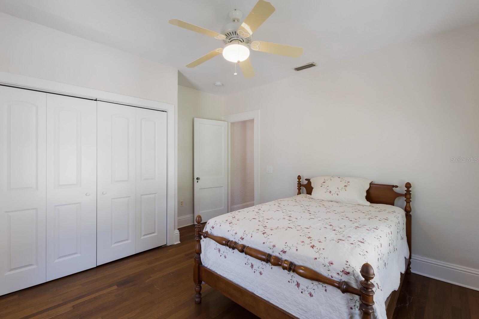 SAPPHIRE SHORES - Residential