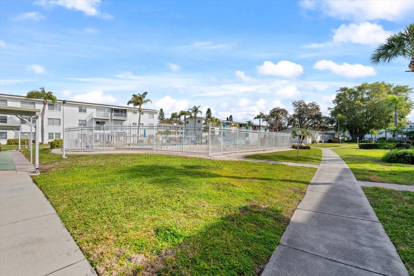THE FOURTH BAYSHORE - Residential