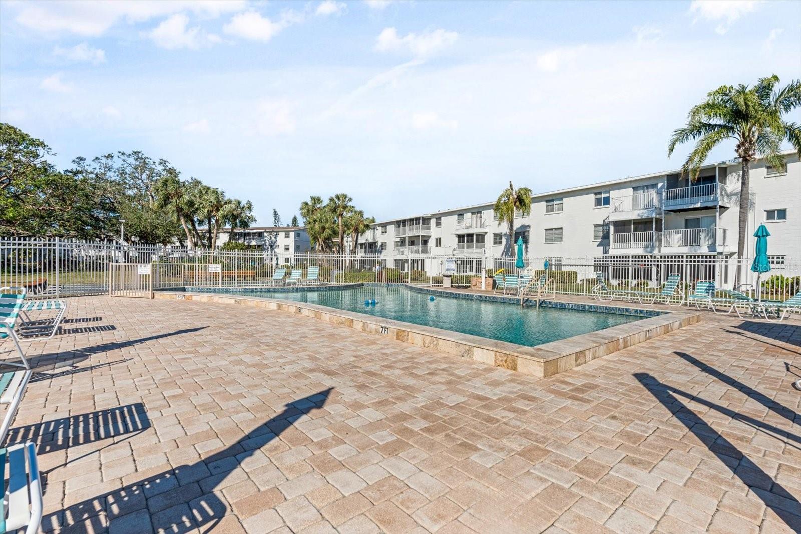 THE FOURTH BAYSHORE - Residential