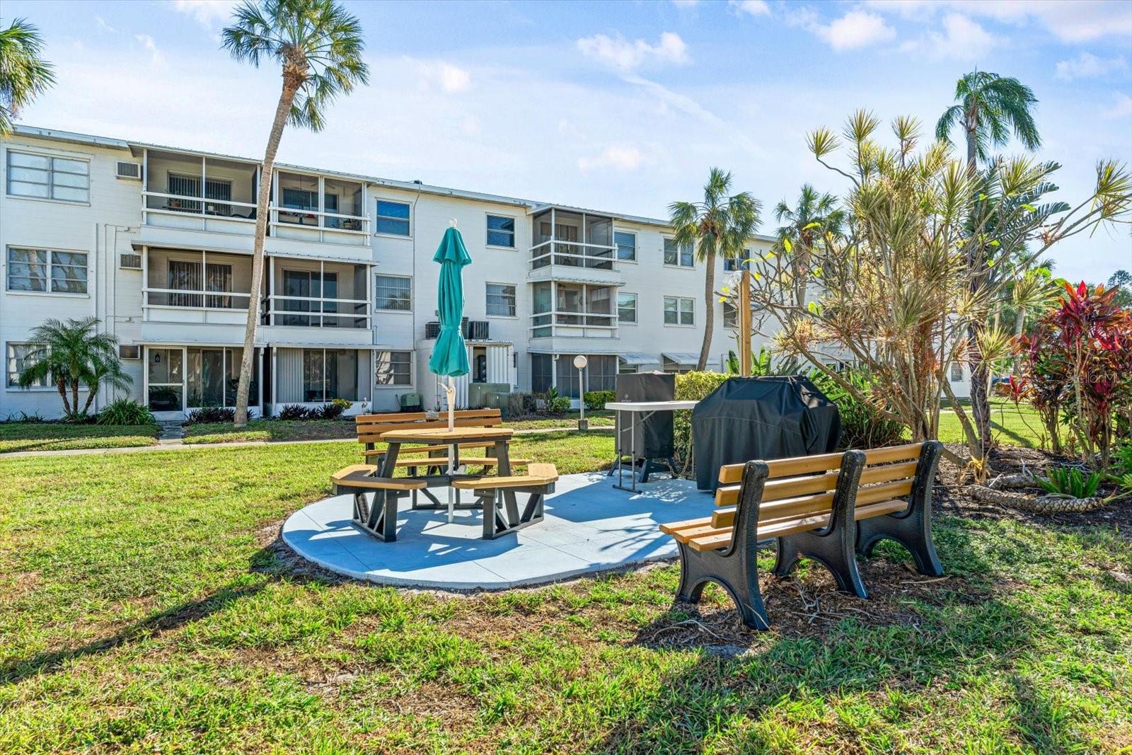 THE FOURTH BAYSHORE - Residential