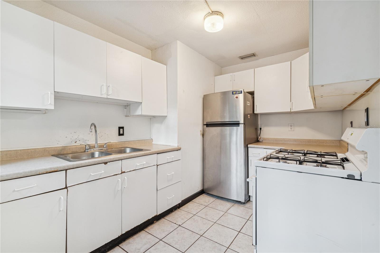 HAMPTON HEIGHTS - Residential