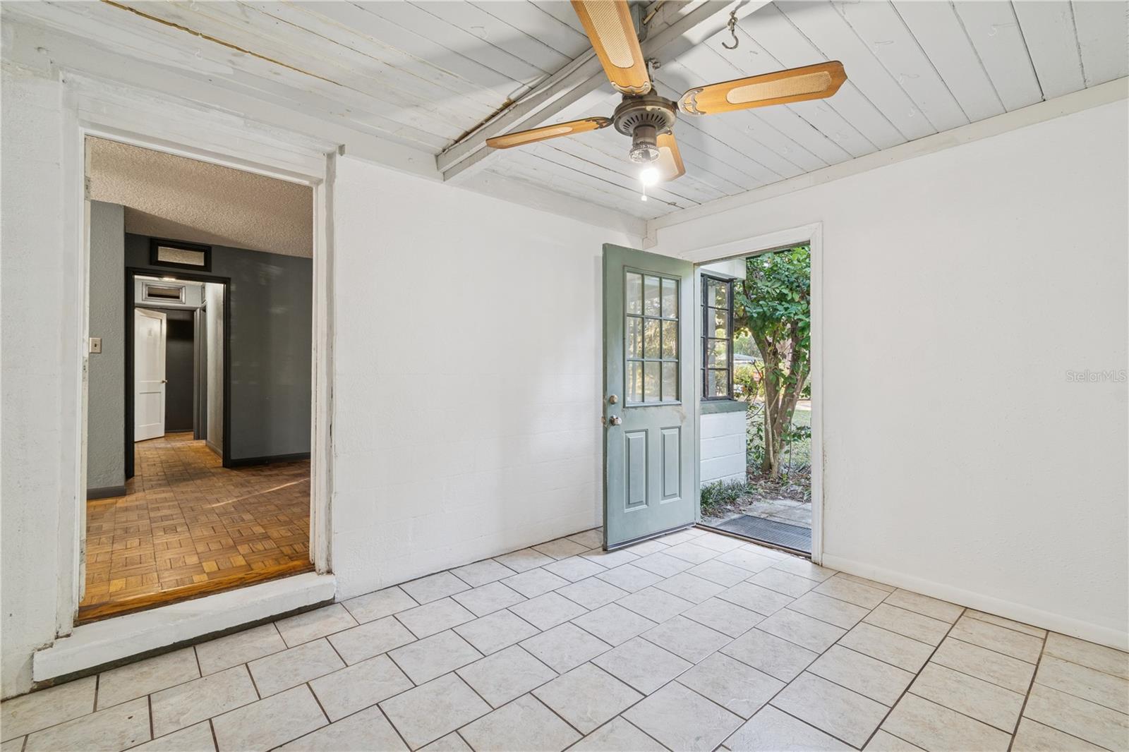 HAMPTON HEIGHTS - Residential