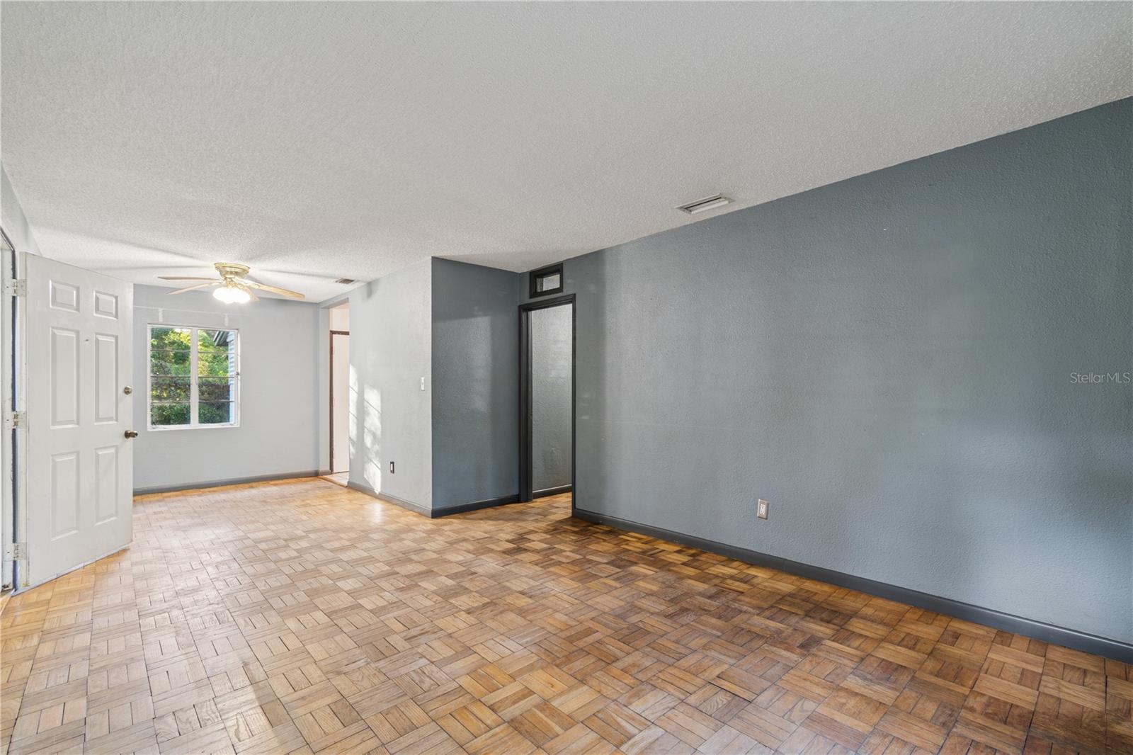 HAMPTON HEIGHTS - Residential