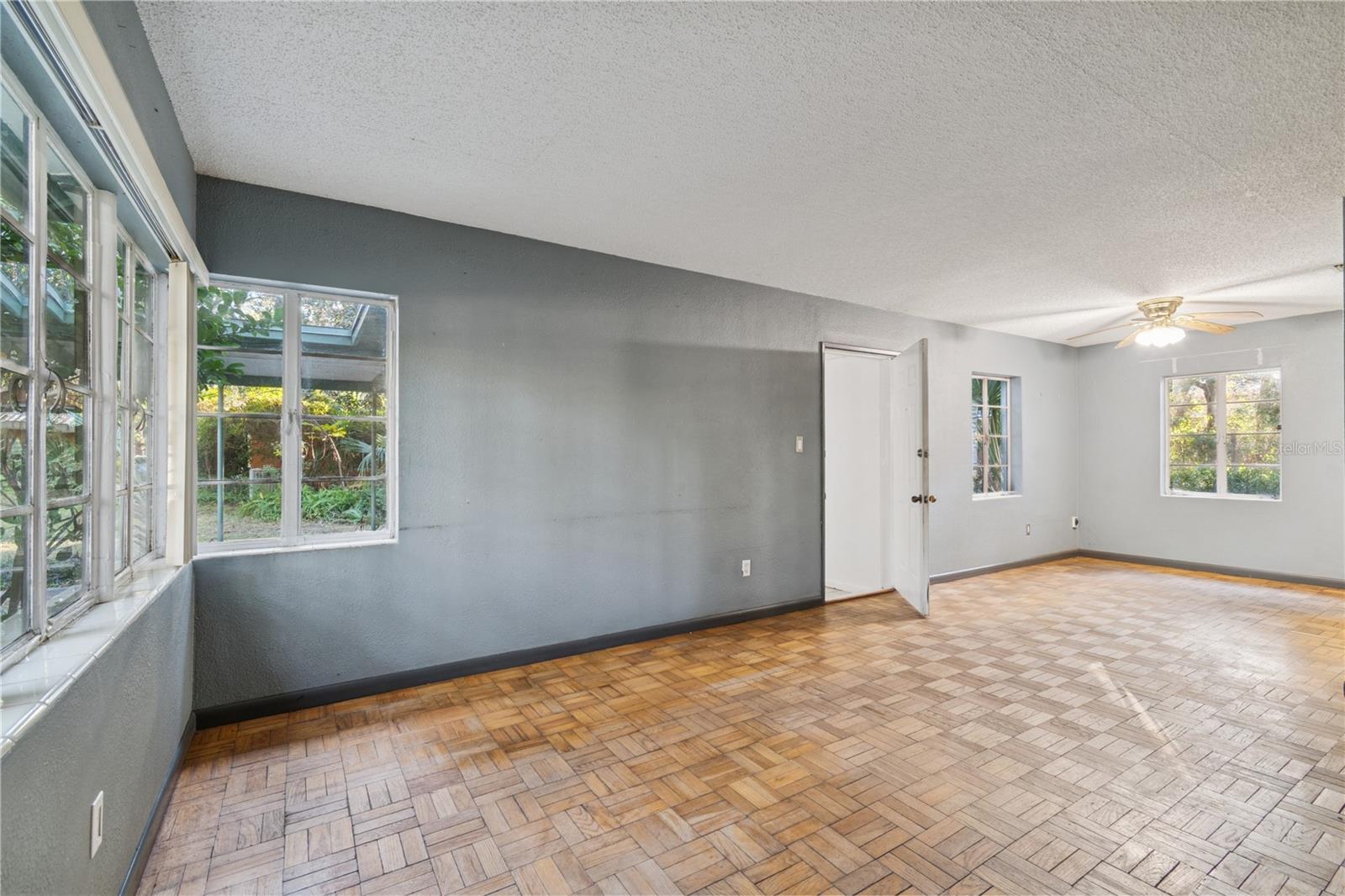 HAMPTON HEIGHTS - Residential