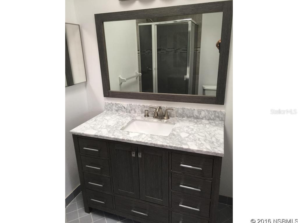 Aqua Golf Unit 02 Unrec 234 - Residential Lease