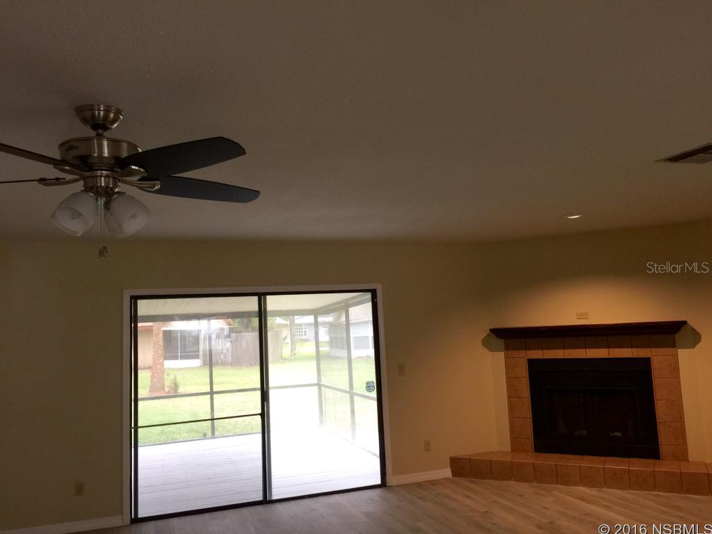 Aqua Golf Unit 02 Unrec 234 - Residential Lease