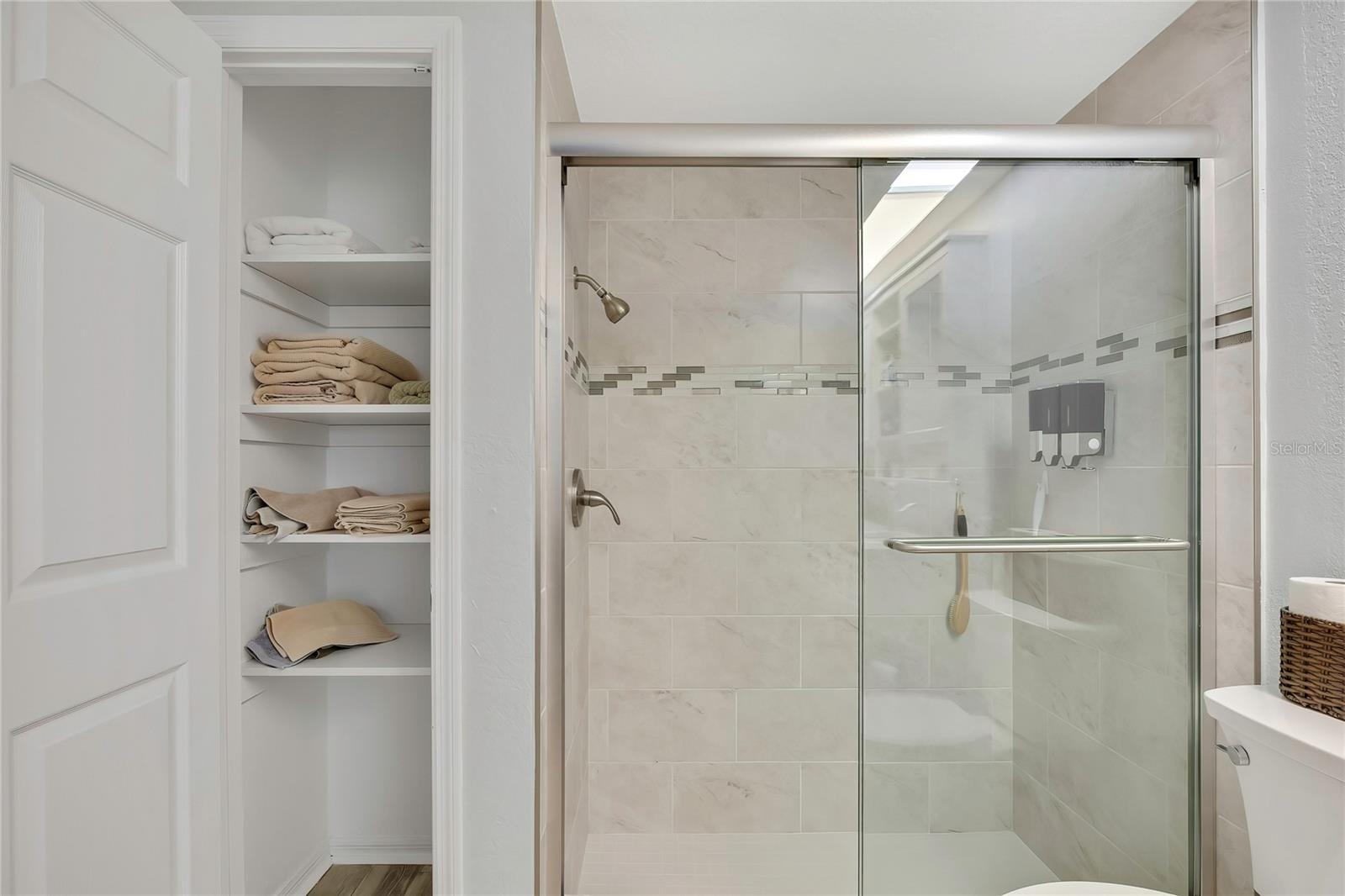 LAKE PADGETT ESTATES - Residential