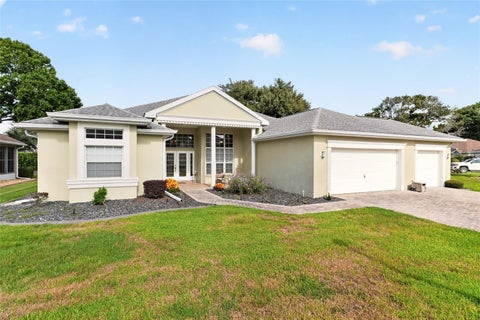 Tiny photo for 11182 SW 71st Ct, Ocala, FL 34476 (MLS # OM731090)