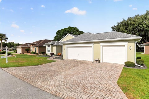 Tiny photo for 11182 SW 71st Ct, Ocala, FL 34476 (MLS # OM731090)
