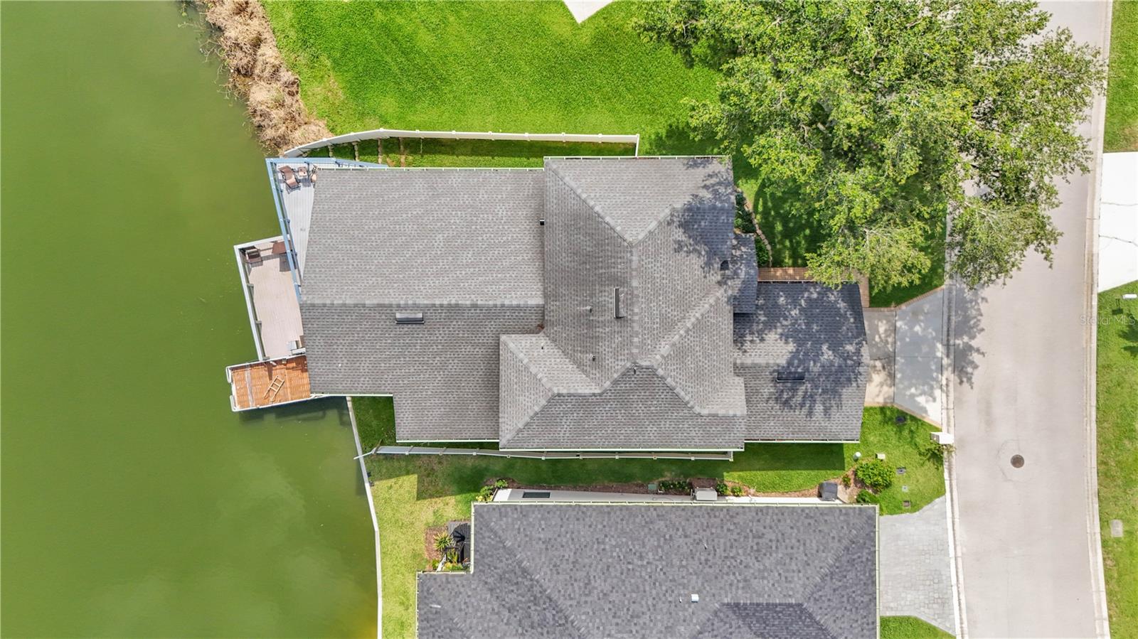 601 PENINSULAR DRIVE